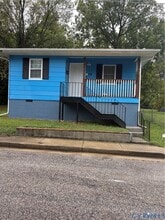 Building Photo - 718 Blick St