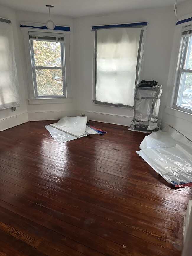 Building Photo - 35 N Corona Ave