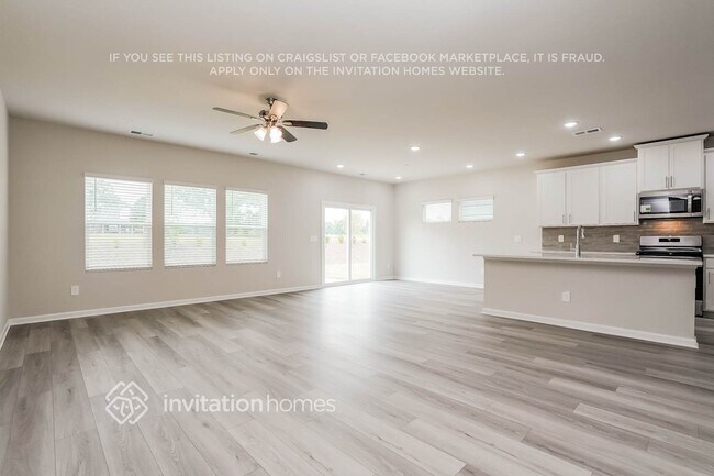 Building Photo - 547 White Birch Ln