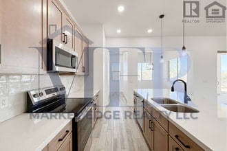 Building Photo - 17526 E Milton