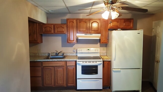 Kitchen - 733 Clay St