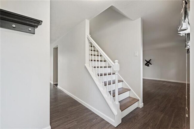 Foto del edificio - 2609 Fox Chase Ct