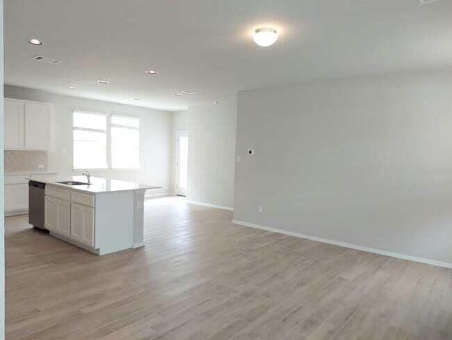 Building Photo - 121 Billet Dr