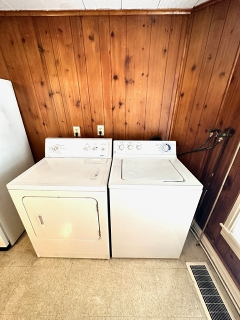 15 S. Second St - Washer Dryer - 15 S 2nd St