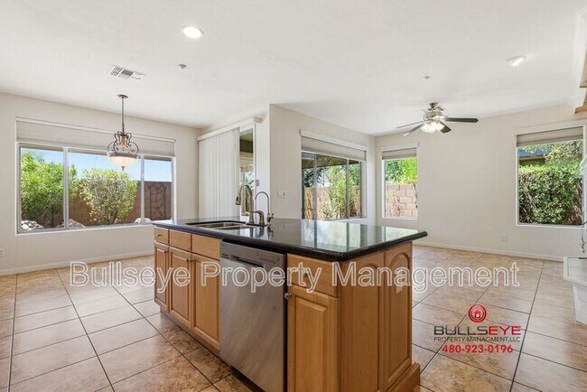 Building Photo - 2927 W Plum Hollow Dr
