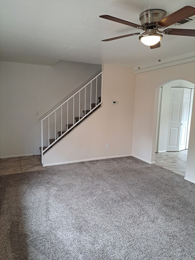 Building Photo - 1150 W 360 N