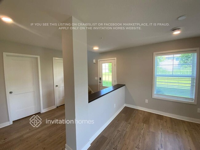 Foto del edificio - 1286 Upper 143rd Ct E
