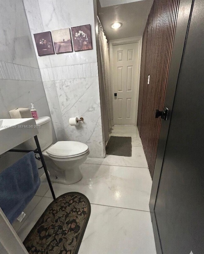 Foto del edificio - 5450 SW 55th Ave
