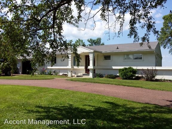Primary Photo - 3212 Waunona Way