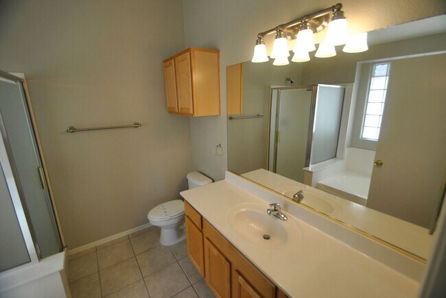 Building Photo - 12825 W La Reata Ave