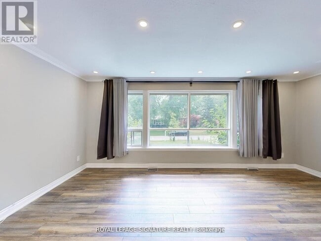 Photo du bâtiment - 1821 Christopher Rd