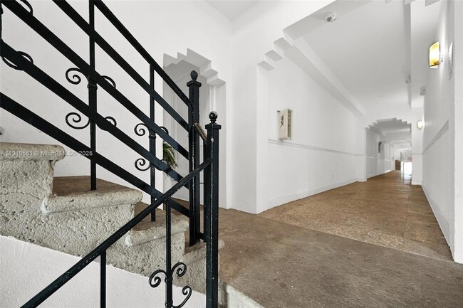 Photo - 4035 Meridian Ave Apartment