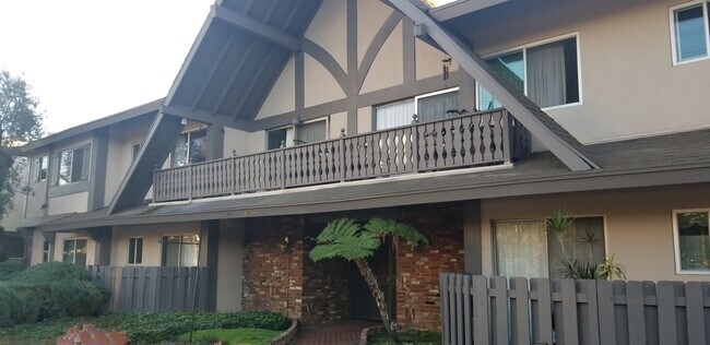 Foto del edificio - 15444 Vanowen St