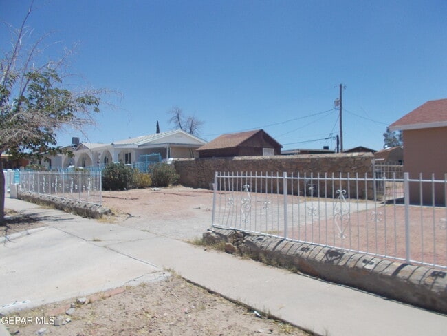 Building Photo - 7724 Mustang Ave