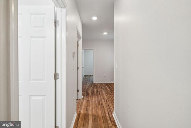 Building Photo - 1701 Point Breeze Ave