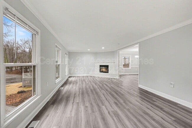 Building Photo - 1012 Aquia Dr