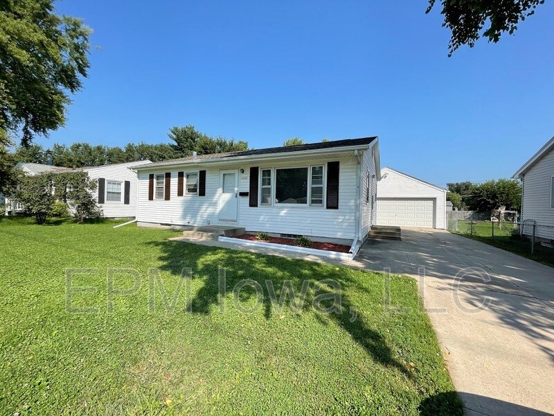 1006 Downing Ave, Waterloo, IA 50701 House Rental in Waterloo, IA