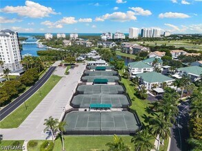 Building Photo - 420 Cove Tower Dr