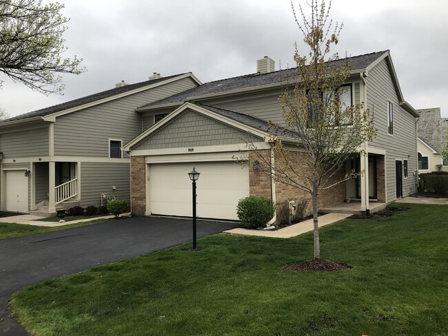 Foto del edificio - 909 Suffolk Ct