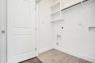 Building Photo - 420 Janisch Rd