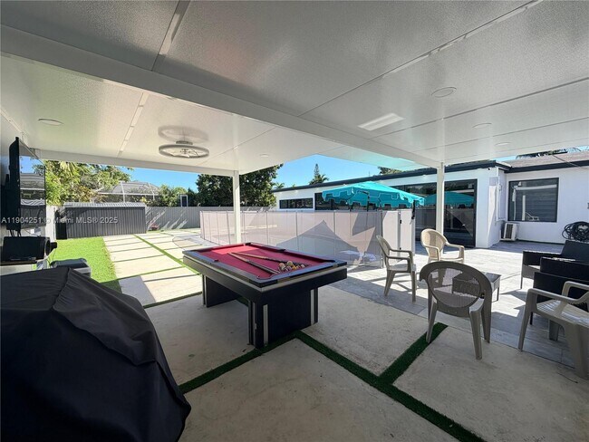 Foto del edificio - 8721 SW 191st St