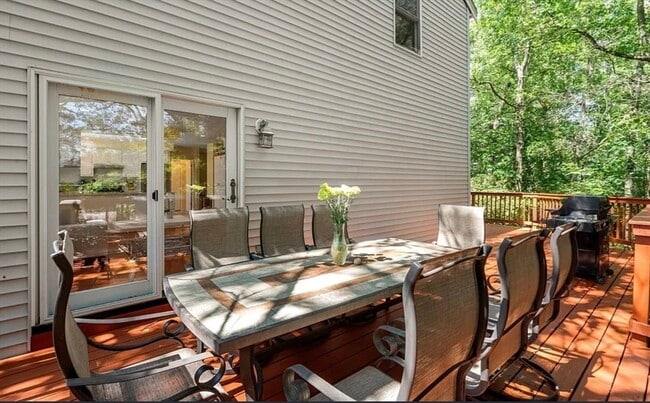Building Photo - 33 Furbush Rd