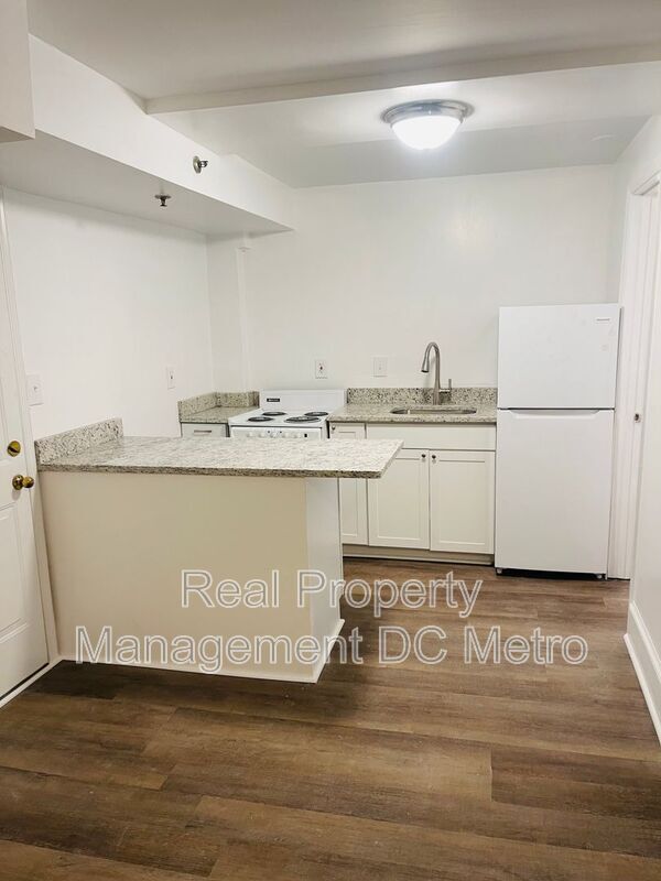 Foto del edificio - 815 Maryland Ave NE