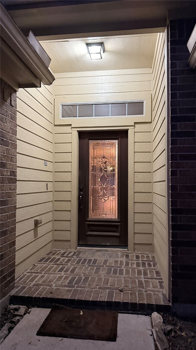 Building Photo - 931 Opal Chase Dr