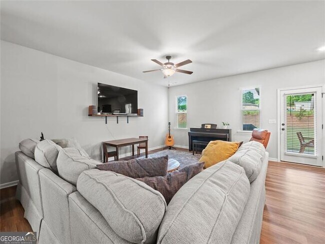 Foto del edificio - 4934 Hillstone Dr