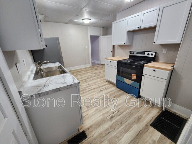 Foto del edificio - 1515 Chase St