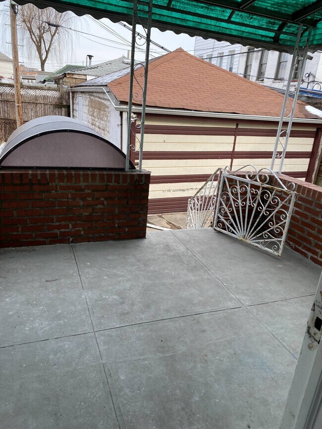 Foto del edificio - 103 Chester Ave