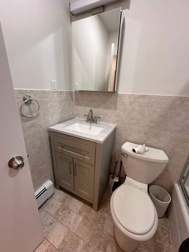 Bathroom - 4612 161st St