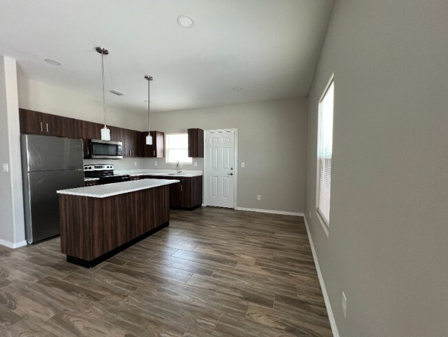 Foto del edificio - 4105 Walnut Ave