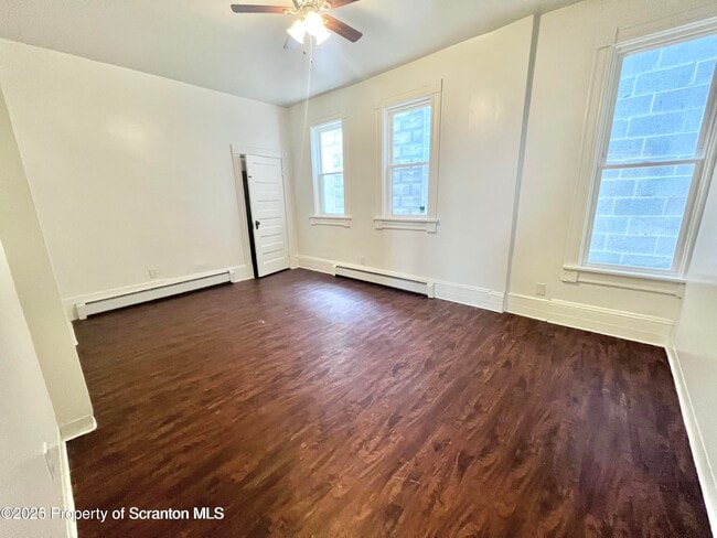 Foto del edificio - 1930 Boulevard Ave