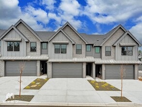 Building Photo - 7024 NE 131st Way