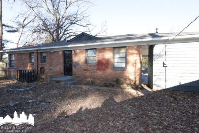 Building Photo - 1937 Gayle Ave