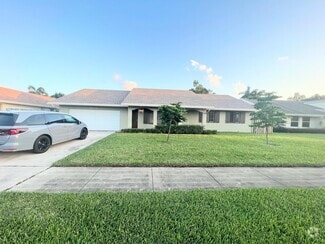 Building Photo - 4834 Willow Dr