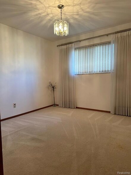 Foto del edificio - 4211 Gunther Dr