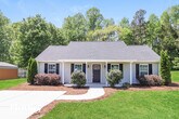 Primary Photo - 438 Garland Dr