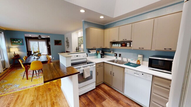 Foto del edificio - 240 Medway Rd
