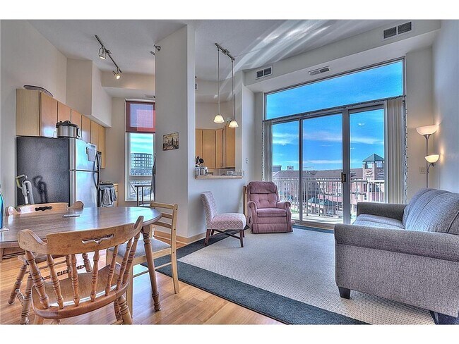 Foto del edificio - 2600 University Ave SE