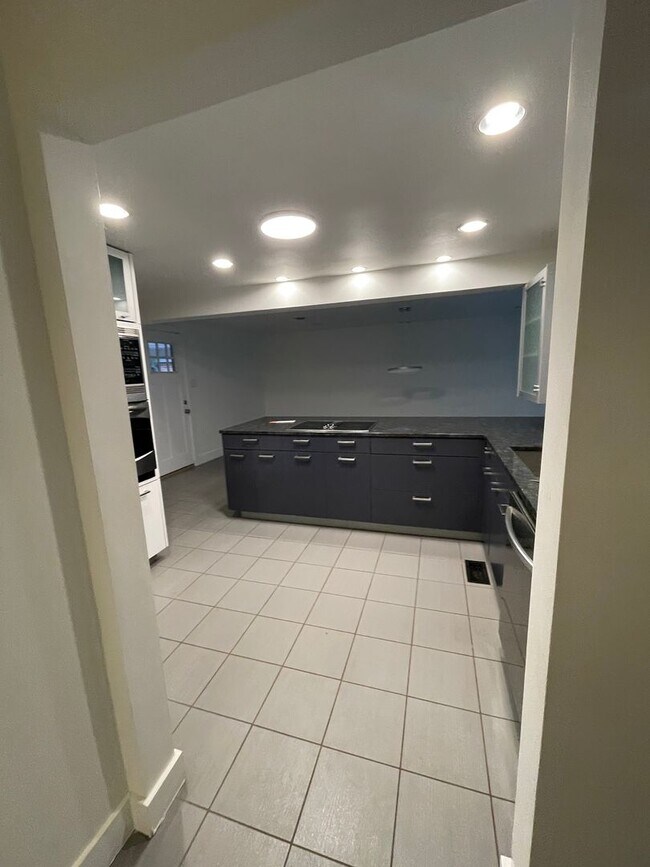 Foto del edificio - STUNNING Four Bedroom Ranch in Denver, CO-...