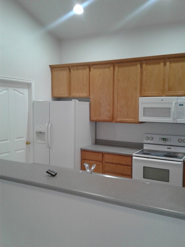 Foto del edificio - 7251 Brittany Town Dr