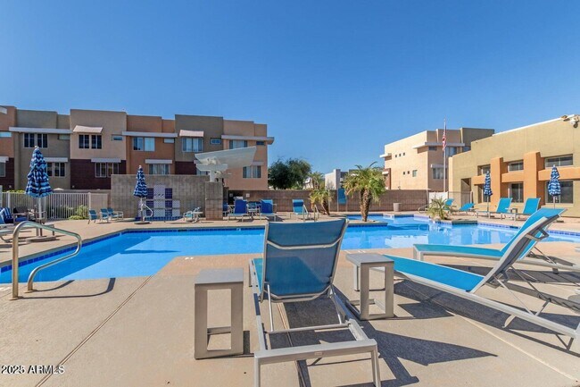 Foto del edificio - 6605 N 93RD Ave