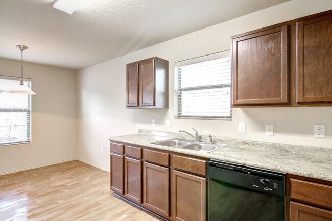 Building Photo - Enclave at Northeast Crossing - 7530 Whisp...