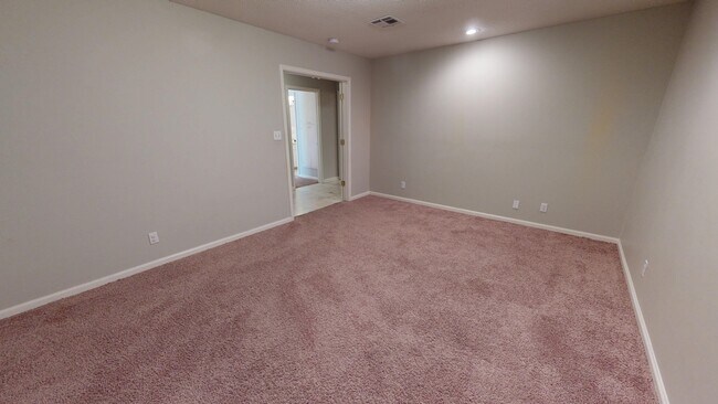 Building Photo - 2513 Capstone Dr