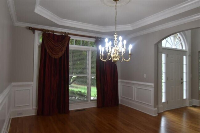 Building Photo - 1823 Glen Cedars Ct