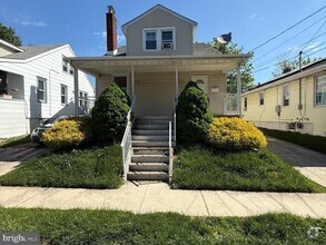 Building Photo - 208 Homecrest Ave