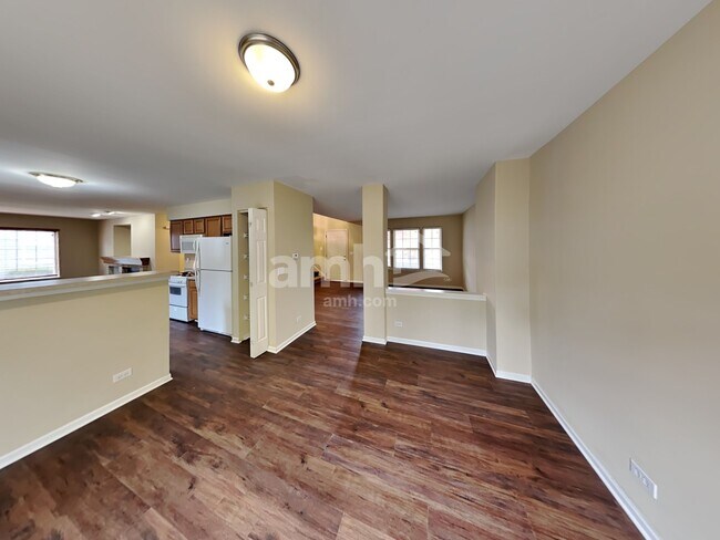 Foto del edificio - 2670 Spinnaker Dr
