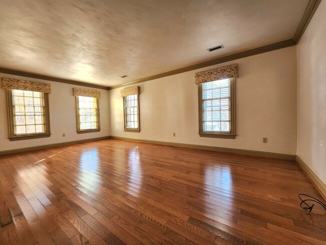 Foto del edificio - Gorgeous End Unit Townhouse in Great Bridge!